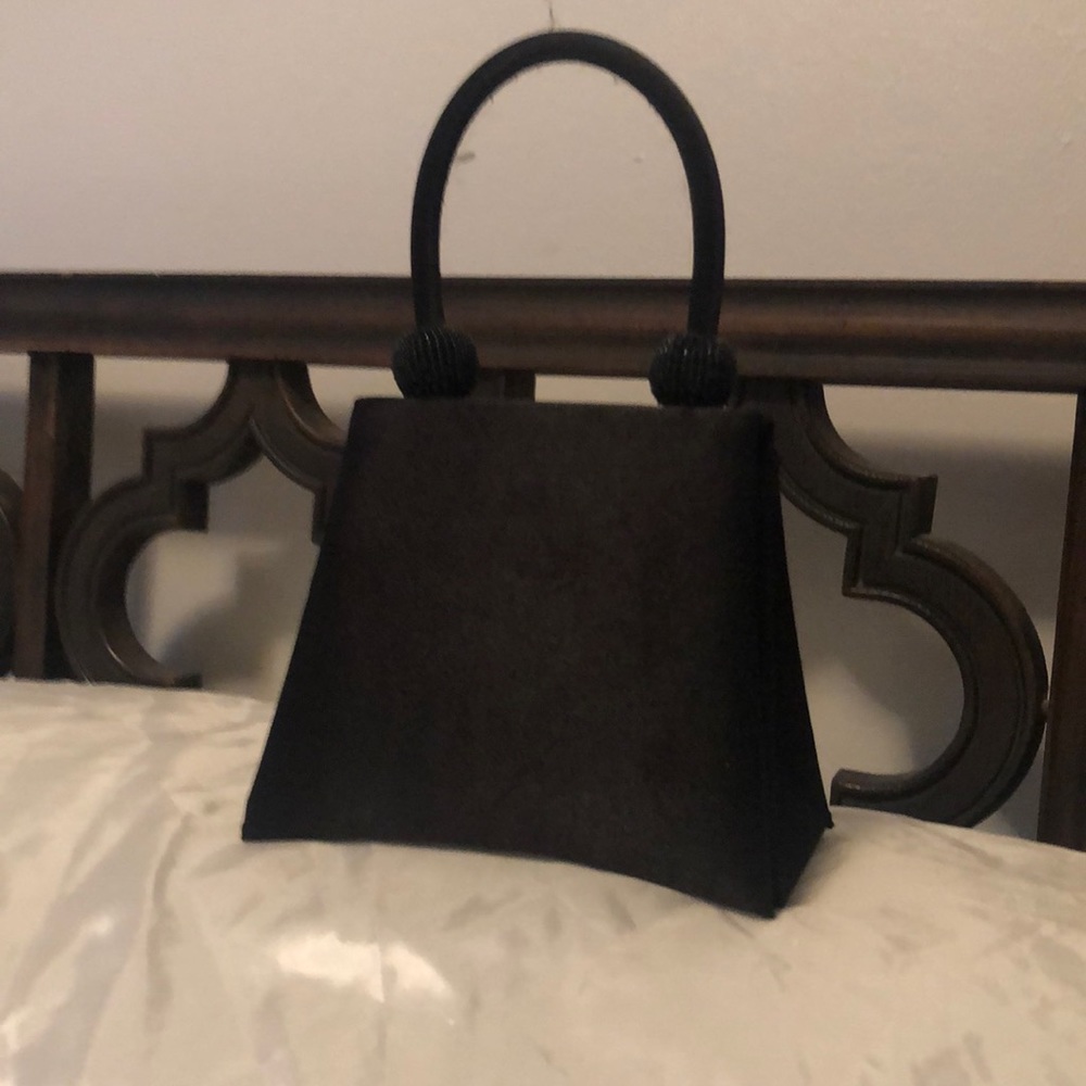 Black purse